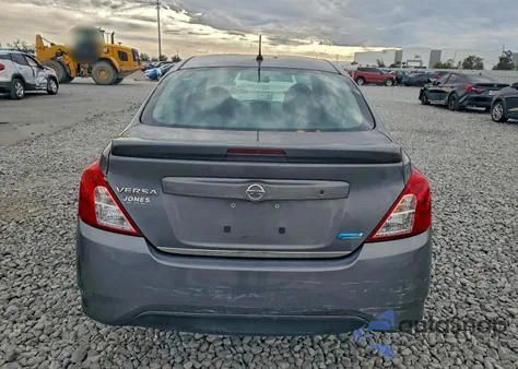 2016 Nissan Versa S z USA, uszkodzony, nr VIN 3N1CN7AP2GL856466